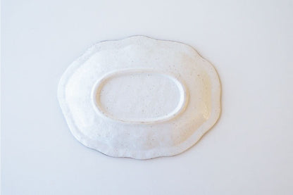 白唐津 雲形多用皿 取り皿 おしゃれ 食器 陶器 うつわ 和食器 国産 日本製 美濃焼 洋風 ナチュラル 盛り皿 茶碗 綺麗 ギフト 食洗機使用可 電子レンジ使用可 かわいい シンプル 白い お皿 カフェ風 プレゼント 新生活