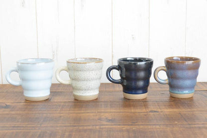 モコマグ マグカップ おしゃれ 小さめ ナチュラル 陶器 かわいい シンプル 国産 陶器 うつわ 器 コーヒーカップ カップ プレゼント 誕生日プレゼント 日本製 美濃焼 均窯 粉引 ナマコ うぐいす