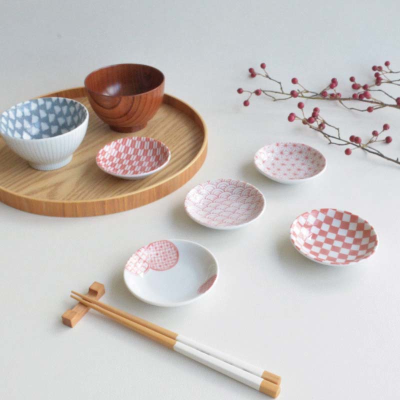 豆皿 小皿 小皿 醤油 皿 おしゃれ シンプル 小さめ かわいい ナチュラル プレート 薬味 調味料 陶器 日本製 和風 青海波 丸紋 菱葉 矢絣 市松 美濃焼 食器 食洗機使用可 電子レンジ使用可