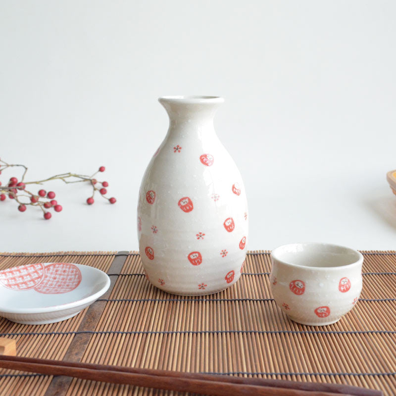 だるま（赤）２合 徳利 8cm 白 1本 美濃焼 食器 とっくり おしゃれ 可愛い かっこいい スマート シンプル ナチュラル カクニ オリジナル 日本産 インスタ映え 普段使い ギフト モダン 和 北欧
