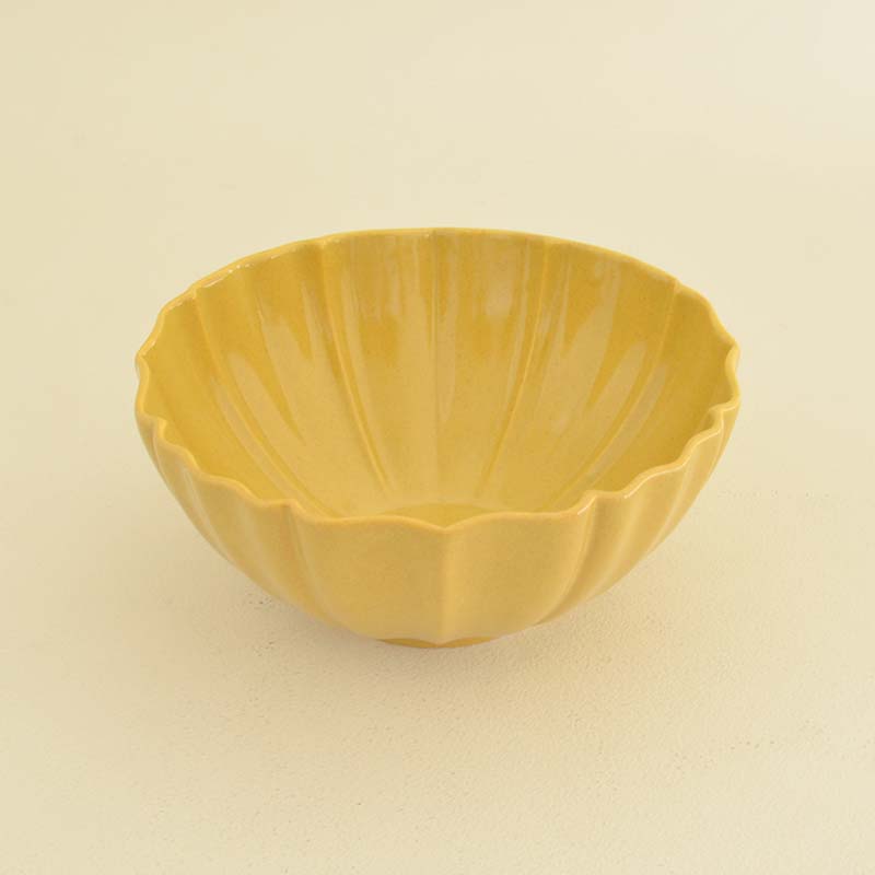 ロータス ボウル（L) 丸小鉢 取鉢 サラダ デザート ナチュラル 北欧 カフェ風 陶器 日本製 国産 陶器 美濃焼 和洋食 和食器 洋食器 茶碗 おうち ごはん ご飯 シンプル かわいい 可愛い 美濃焼  食洗機使用可 電子レンジ使用可