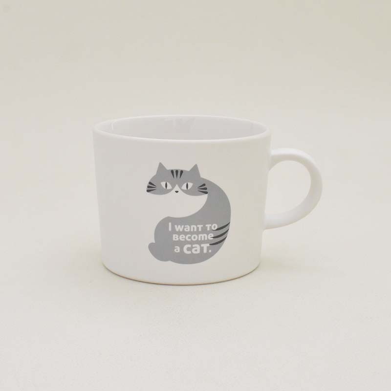 じろじろネコマグ　マグカップ おしゃれ かわいい 可愛い ネコ 猫 ネコ柄 イヌ 犬 北欧 330ml 大きい 日本製 コップ カップ 食器 シンプル ナチュラル 食洗機使用可 電子レンジ使用可