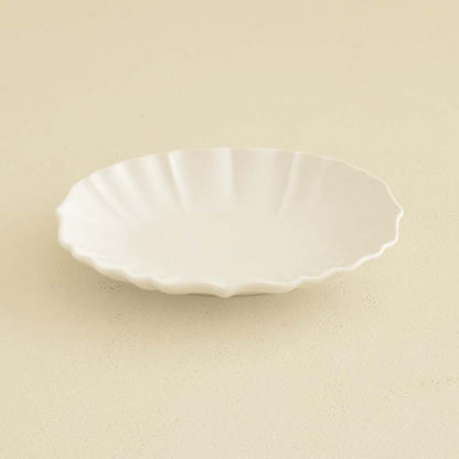 ロータス 17ｃｍオーバルプレート 取皿 デザート おしゃれ シンプル かわいい 北欧 ナチュラル カフェ風  イエロー ホワイト ネイビー グリーン 食洗機対応　電子レンジ対応 日本製 美濃焼 カクニ