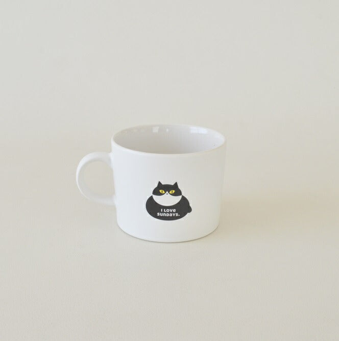 じろじろネコマグ　マグカップ おしゃれ かわいい 可愛い ネコ 猫 ネコ柄 イヌ 犬 北欧 330ml 大きい 日本製 コップ カップ 食器 シンプル ナチュラル 食洗機使用可 電子レンジ使用可