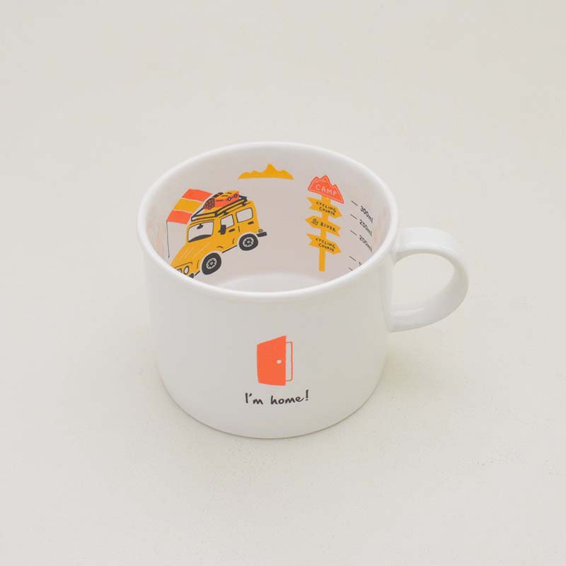 目盛付きマグ キャンプカー 380ml マグカップ コップ スープマグ 車柄 イラスト かわいい おしゃれ たっぷり入る 磁器 美濃焼 計量付き インスタント スティック飲料 食洗機使用可能 電子レンジ使用可能